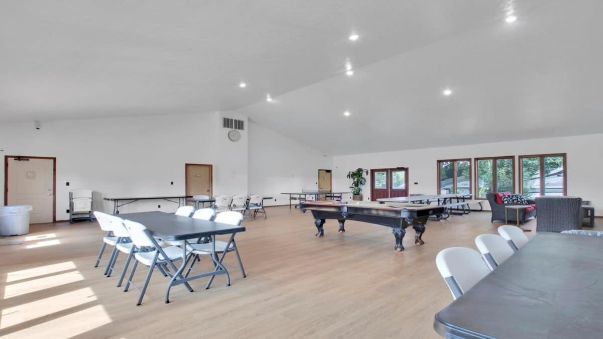 Holiday home Rustic With Pool Access Bloomington